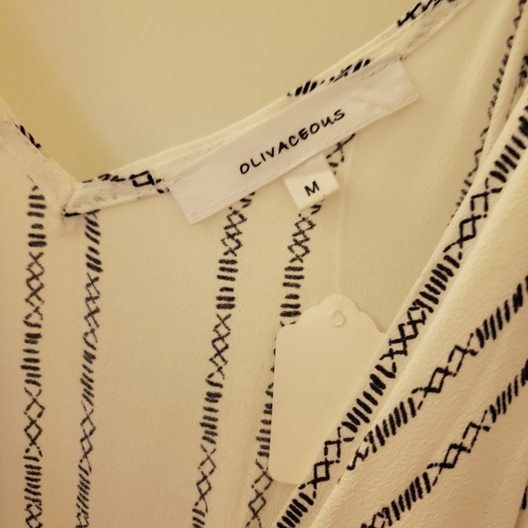 NEVER WORN White and Navy Dress - Picture 6 of 8